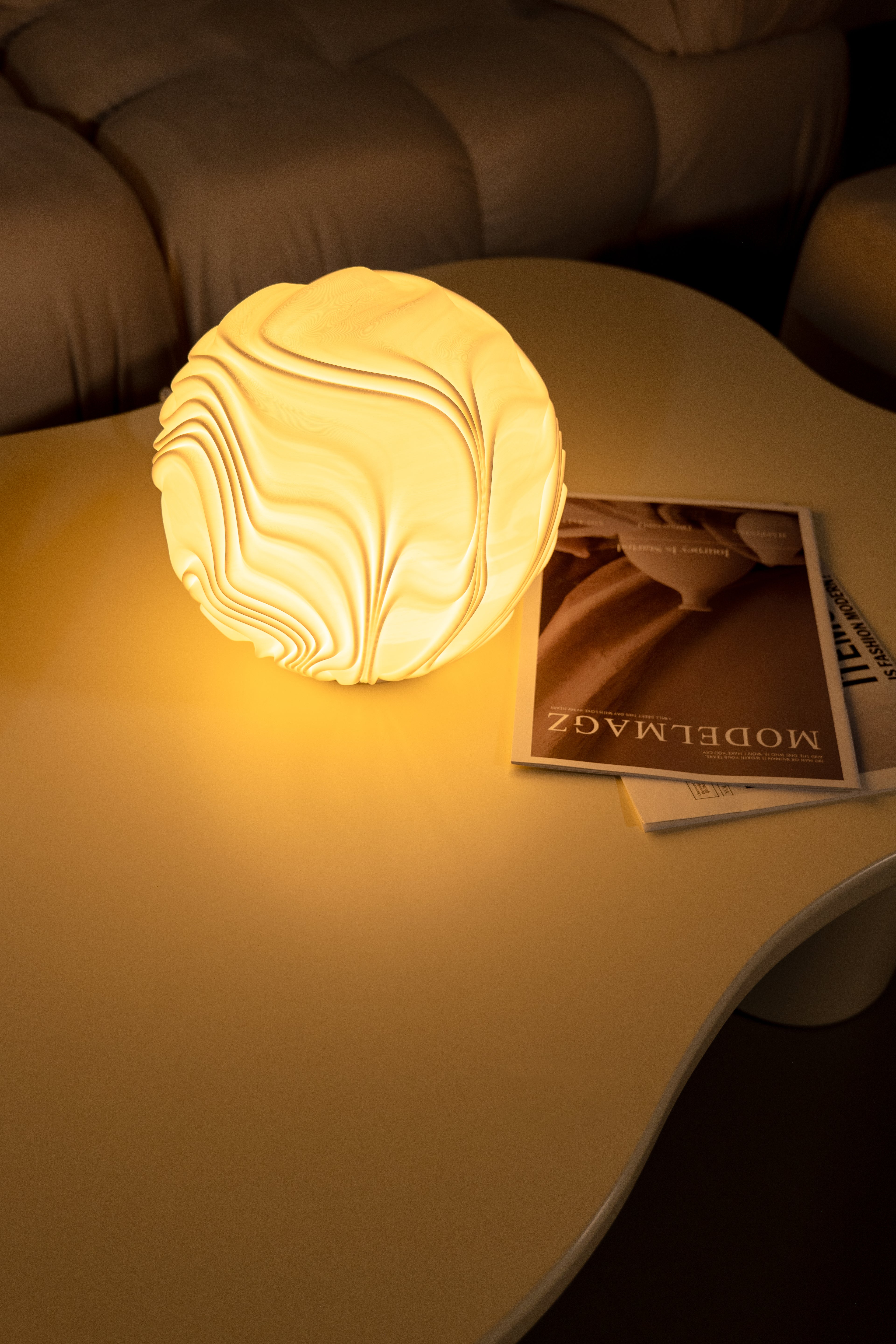 Fliessende Skulptur Lampe