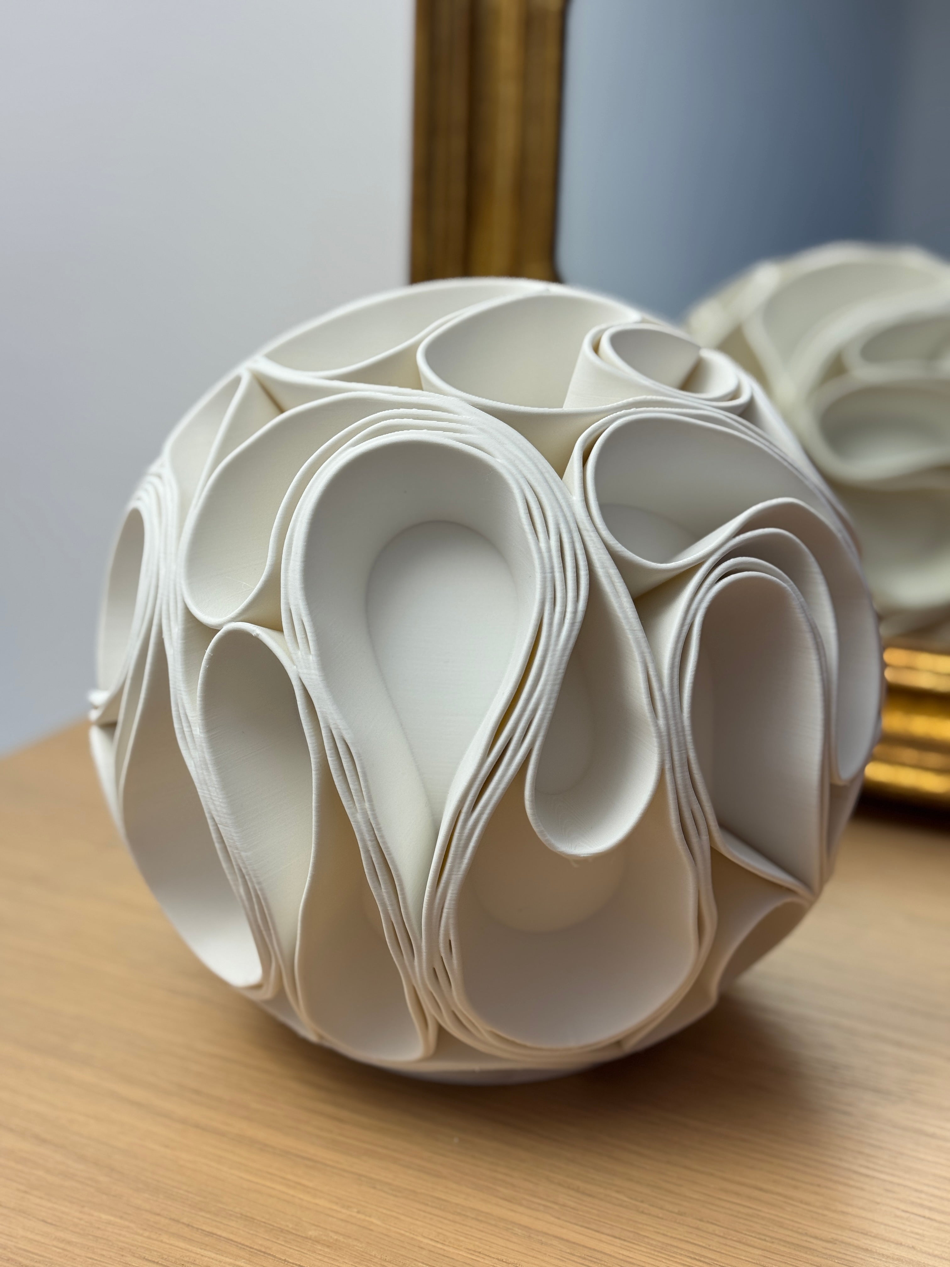 Schwerkraft Skulptur Lampe