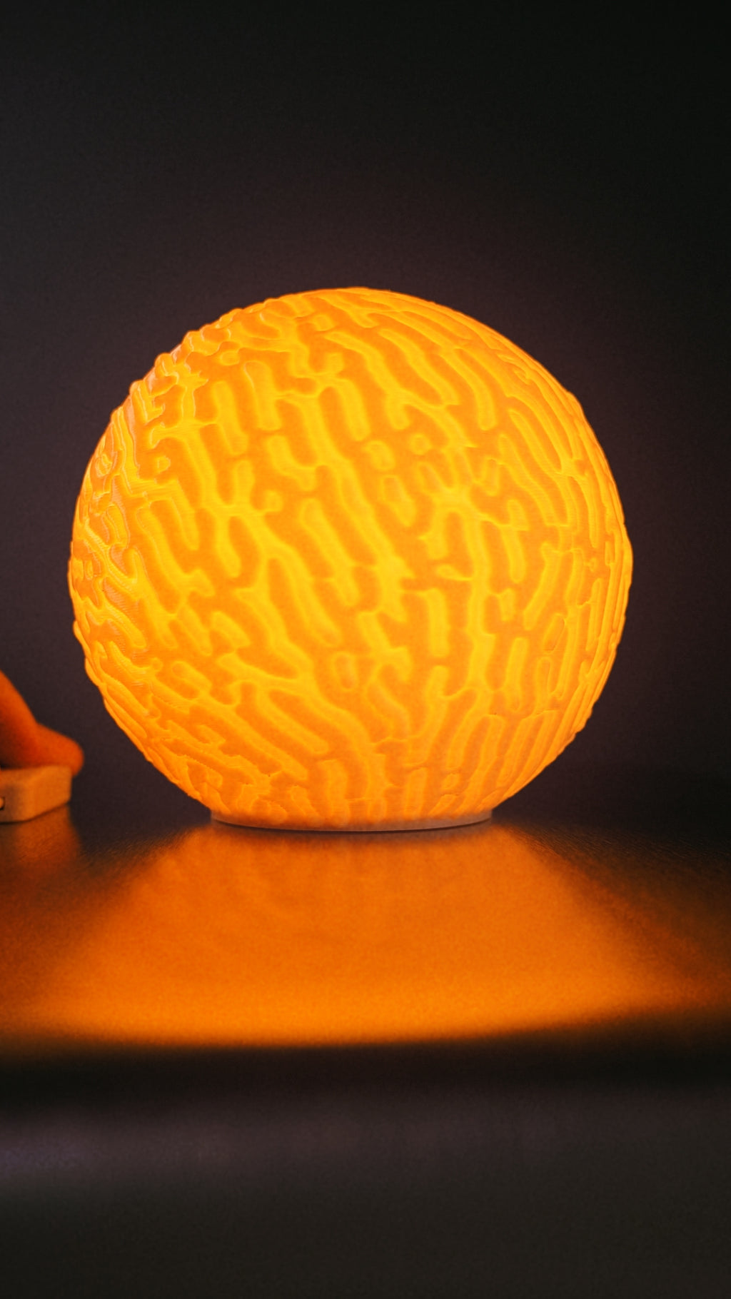 Selbstorganisierende Skulptur Lampe